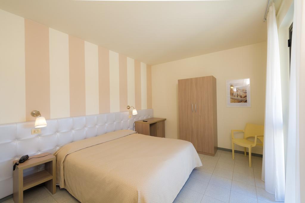 Hotel Gemma Del Mare Marina di Pietrasanta Buitenkant foto
