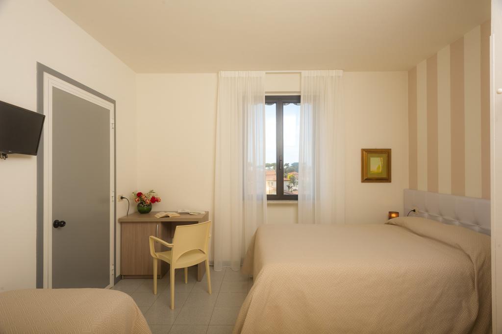 Hotel Gemma Del Mare Marina di Pietrasanta Buitenkant foto