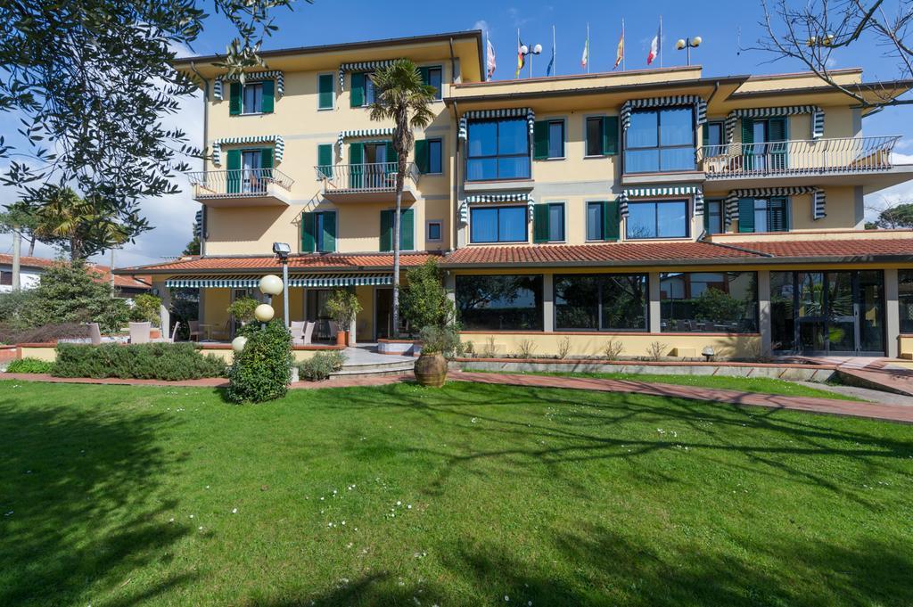 Hotel Gemma Del Mare Marina di Pietrasanta Buitenkant foto
