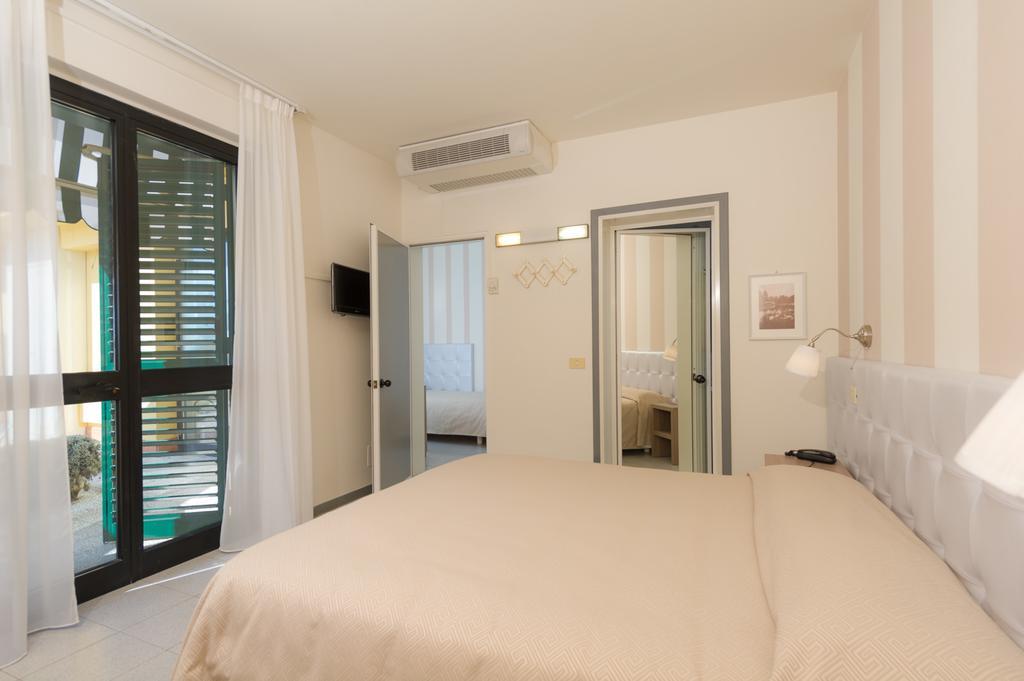 Hotel Gemma Del Mare Marina di Pietrasanta Buitenkant foto