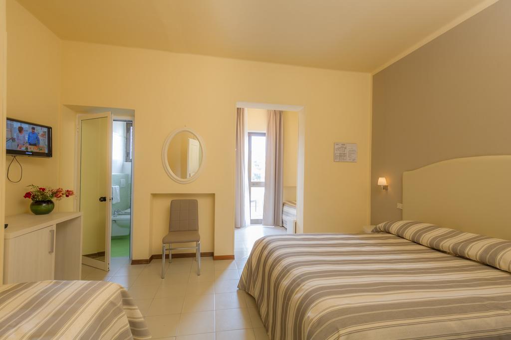 Hotel Gemma Del Mare Marina di Pietrasanta Buitenkant foto