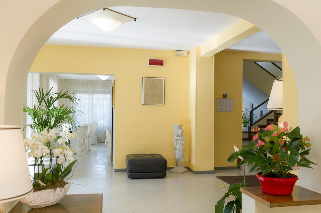 Hotel Gemma Del Mare Marina di Pietrasanta Buitenkant foto