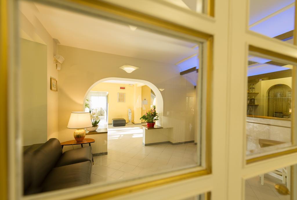 Hotel Gemma Del Mare Marina di Pietrasanta Buitenkant foto