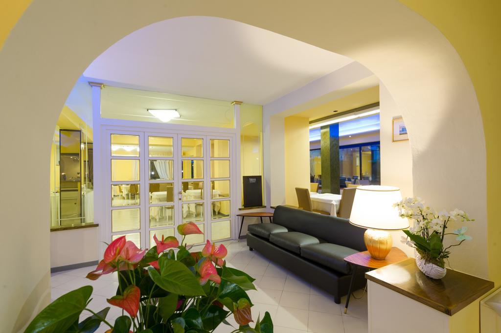 Hotel Gemma Del Mare Marina di Pietrasanta Buitenkant foto