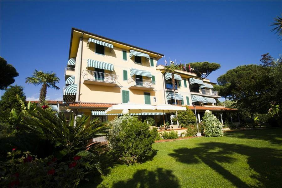 Hotel Gemma Del Mare Marina di Pietrasanta Buitenkant foto